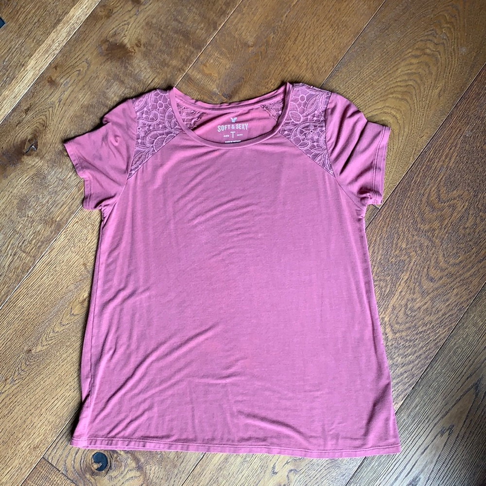 American Eagle soft and sexy tee